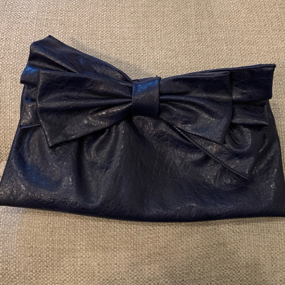 Buddha clutch